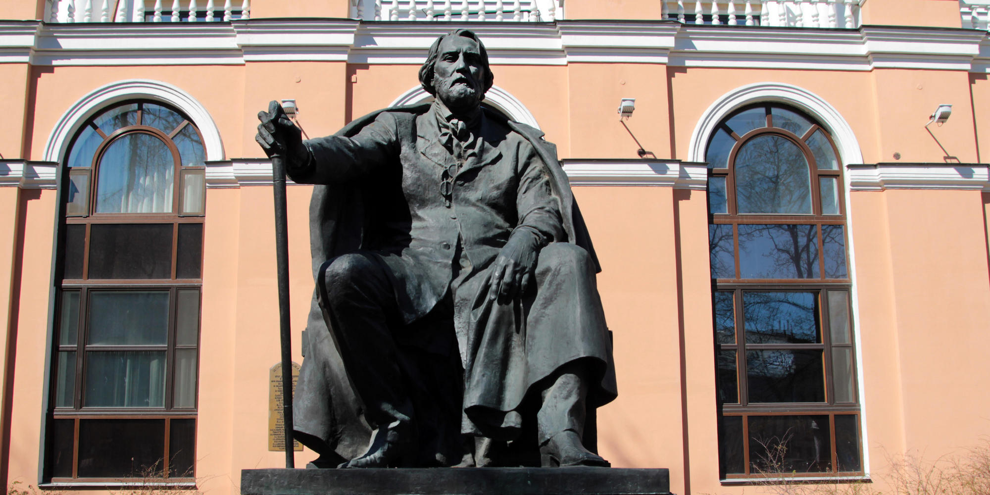 Fathers and Sons statue St Petersburg